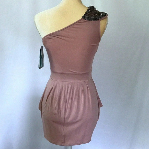 Guess by Marciano NWT One Shoulder Sequins Top XS - Picture 4 of 7